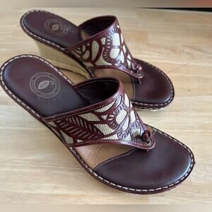 Nurture by Lamaze Brown Leather Jenny Wedge Sandals Women’s Size 7.5